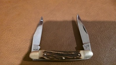 VINTAGE GERMAN BULL STAG HAND MADE  MUSKRAT POCKET KNIFE. - Image 1 of 4