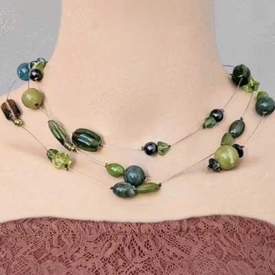 Gargantilla CHICO'S Multistrand Verde Cuentas Ilusión Collar Años 90 Y2K Dark Academia Foto 1 de 4