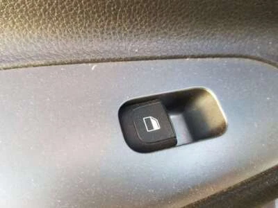 93576H8000 interruttore alzacristalli posteriore sinistro per KIA RIO (YB) 2016 Foto 1 de 3