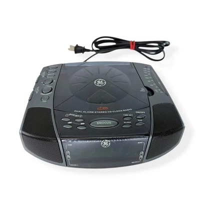 GE 7-4897A Dual Alarm Stereo CD Clock Radio AM/FM Snooze Headphone Jack Black - Image 1 of 4
