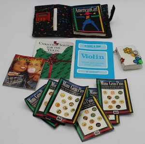 VINTAGE PLEASANT COMPANY AMERICAN GIRL ACCESSORIES LOT BOOKS GRIN PINS NOTEBOOK - Picture 1 of 2