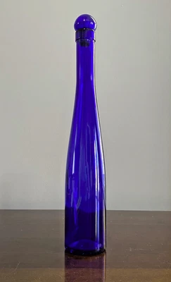 "Botella de vidrio azul cobalto vintage alta 13"" coleccionable cuello largo con cubierta de corcho" Foto 1 de 4