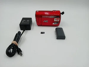 JVC Everio GZ-MS100RU Memory Camcorder with Battery, Charger, & 8gb SD *Tested* - Picture 1 of 9