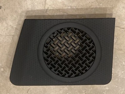 Cubierta de altavoz de tablero derecho para pasajero Toyota FJ Cruiser 2007-2014 OEM 55535-35020 Foto 1 de 4