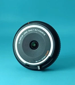 Olympus BCL-0980 Fisheye Body Cap Objektiv 9mm F8 M43 - Bild 1 von 1