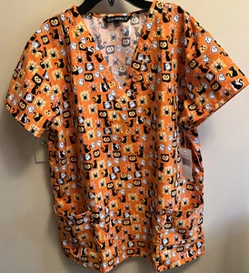 Women’s Cassandra O Halloween Scrub Top NWT Large - Picture 1 of 4