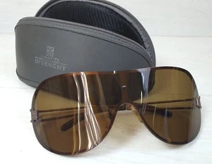 Vintage Collectible Retro Givenchy sgv207s COL. R80 120 Sunglasses Unisex Gold - Picture 1 of 9
