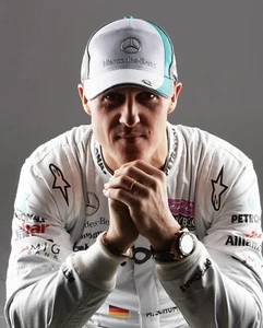 Michael Schumacher Cap 2011, GP MERCEDES Petronas - Foto 1 di 8