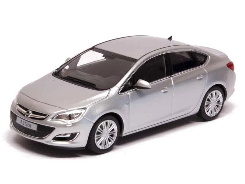 Opel Astra J Notchback 2012-14 Argonsilber Argento metallico 1 43 Minichamps