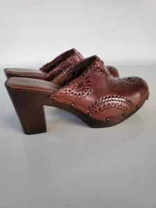 Jack Rogers Womens Shoes ALI Brown Leather Slip On Wood Heel Clogs Size 7.5 M - Picture 1 of 12