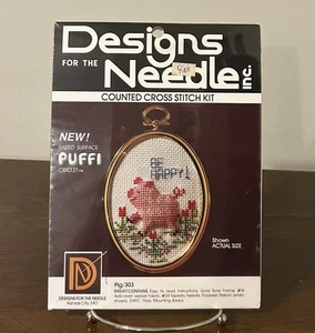 NOS VTG Designs For the Needle Counted Cross Stitch Kit Frame Puffi Pig #303 - Picture 1 of 4