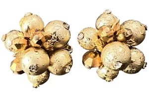 Vintage signierte Vendome Ohrclips Faux strukturiert Gold Perlen Kristalle sehr schön - Bild 1 von 10