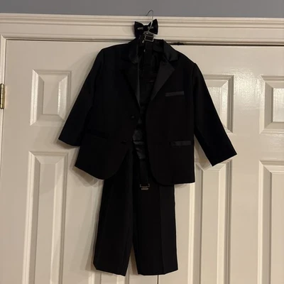 Niños Niños Niños Vestido Formal Traje Negro Esmoquin Con Borde Satinado, Niño Pequeño 6T. Foto 1 de 4