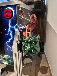 Portabicchiere Flipper Medieval Madness pinball drink cup holder - Picture 1 of 3