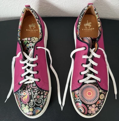 Tênis feminino EMBASSY LONDON 41/EUA 10 couro paisley rosa com cadarço - Imagem 1 de 4