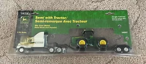 2001 Ertl 1:64 Scale John Deere Semi with Tractor #15227 NIP - Picture 1 of 6