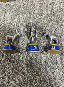 Battle for the White House Chess Piece Nancy Pelosi With Donkeys - Picture 1 of 4