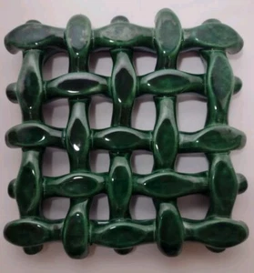 Vintage Woven Lattice Ceramic Trivet By Berardos Made In Portugal 7.5" Green - Picture 1 of 4