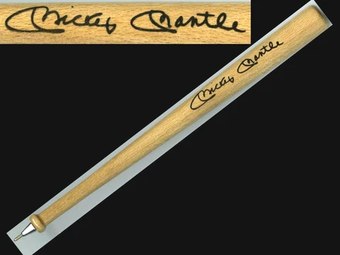 MICKEY MANTLE~NEW YORK YANKEES~MINI 8" FACSIMILE SIGNATURE BASEBALL BAT WOOD PEN Cover