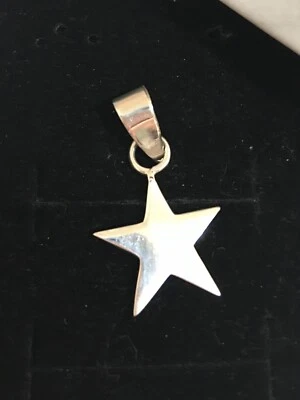 925 Solid Sterling Silver Flat Star Charm Pendant Large Loop Fits Thick Chains - Image 1 of 4