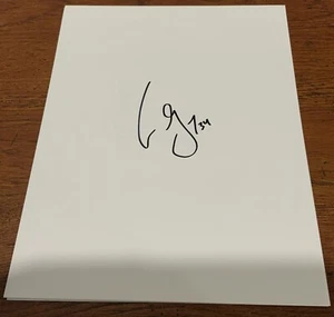 AARON GRAY SIGNED 8X10 PHOTO AUTOGRAPH 8.5X11 PAPER WHITE SHEET CHICAGO BULLS - Picture 1 of 1