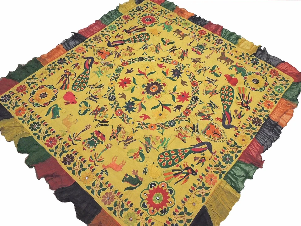 Tapiz bordado pavo real Ganesha amarillo - Kutch vintage colgante de pared 78"x75" Foto 1 de 4