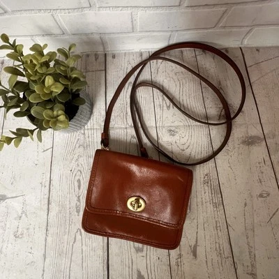 Mini Bandolera Cartera Bolsillos Cuero Marrón Centavo COACH De Colección  Foto 1 de 4