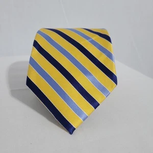 Cravatta Tommy Hilfiger in seta a righe giallo e blu, preppy, classica, ufficio - Foto 1 di 8