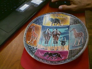 African Hand Made Colorful Safari Decorative 8" Bowl - Bild 1 von 4