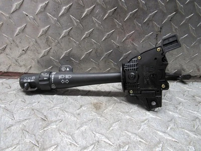 05 06 07 08 09 INTERRUPTOR DE CONTROL DE GIRO Y LIMPIAPARABRISAS CHEVROLET UPLANDER CON LIMPIAPARABRISAS TRASERO Foto 1 de 4