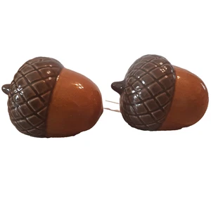 Acorn Salt and Pepper Shakers Ceramic Thanksgiving Fall NEW Living Quarters - Picture 1 of 10