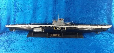 HACHETTE U-BOOT IL MITICO SOMMERGIBILE 1:48 KIT DI MONTAGGIO - Immagine 1 di 4