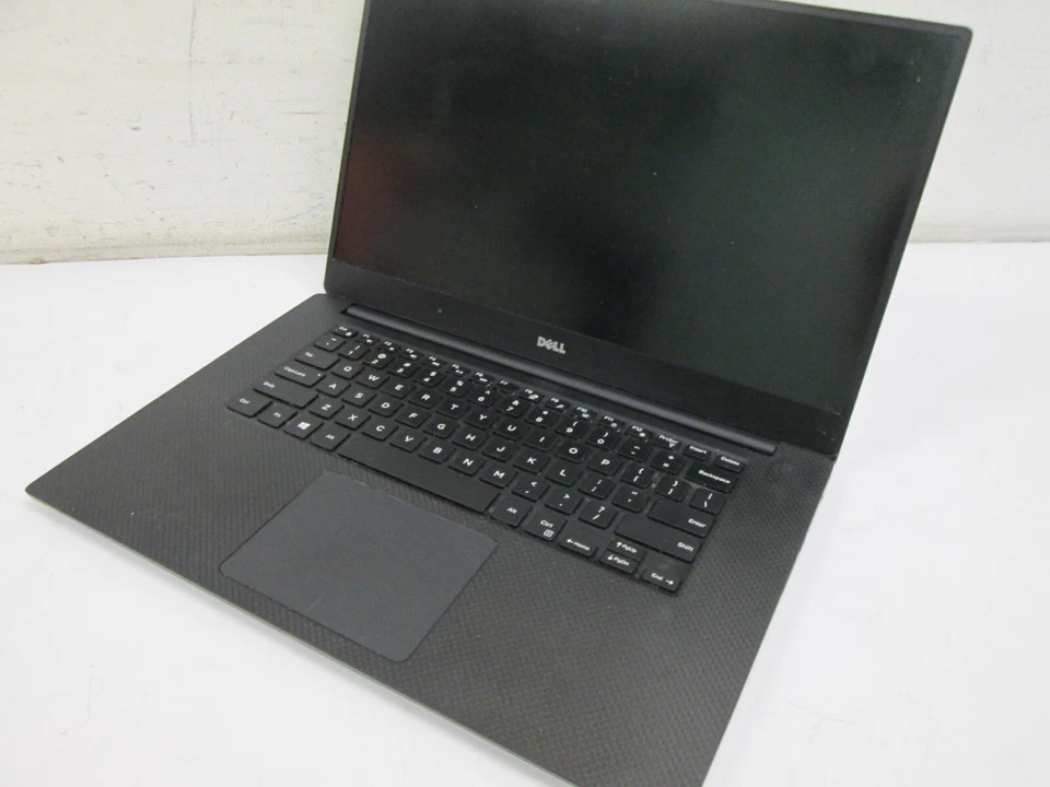 DELL XPS 15 9560 i5-7300HQ@2.5GHZ 250GB SSD 8GB RAM SIN SISTEMA OPERATIVO Foto 1 de 4