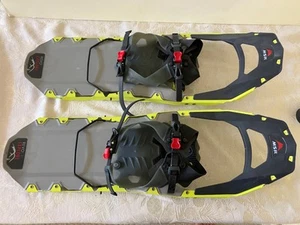 MSR Revo Explore Snowshoes 25X8” Snow Shoes Chartreuse. - Imagen 1 de 23