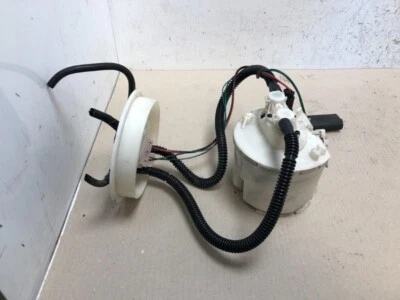 BOMBA COMBUSTIBLE ELÉCTRICA FORD FOCUS 1 WAGON COMBI 1.6 16V (FYDH) 2002 Foto 1 de 4