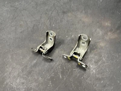 2PC Front Right Door Upper & Lower Hinge 2020 Nissan Pathfinder 2015 - 2018 2019 - Image 1 of 4