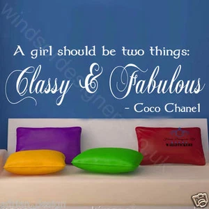 EDEL UND FABELHAFT COCO CHANEL WANDKUNST AUFKLEBER Zitat Schlafzimmer Dekor Abziehbild - Bild 1 von 7