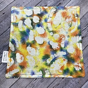 EDC HANK CON RESPALDO DE MICROFIBRA 8” - PAÑUELO PATRÓN DE COLORES FLORALES - Imagen 1 de 2