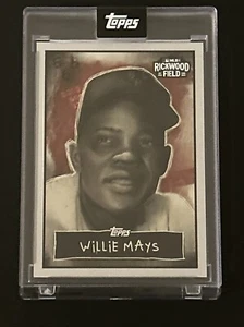 Willie Mays 2024 TOPPS MLB Rickwood Negro League Collection Card RW-4 Silver /99 - Picture 1 of 3