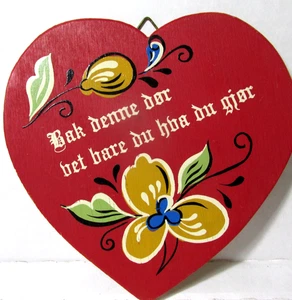 Vintage Norwegian Heart Hand Painted Rosemaling Wood Plaque w Greeting Folk Art - Picture 1 of 6