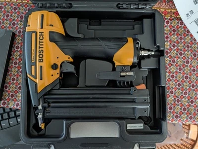 Bostitch BTFP12233 BT13 Series Smart Point Pneumatic 18 Gauge Brad Nailer Kit - Image 1 of 3
