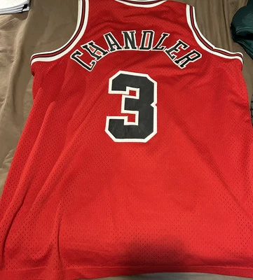 Nike Team Mens L Chicago Bulls Tyson Chandler Swingman Jersey - Image 1 of 4