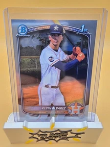 Bowman Cromo 2025 Kevin Alvarez - Foto 1 di 2
