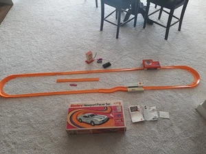 1969 SIZZLERS HOT WHEELS SUPER OVAL NEWPORT PACER TRACK SET GRAIL 2 CARS Redline - Picture 1 of 24