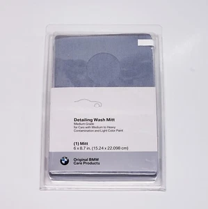 BMW Detailing Mitt- Gray - Medium Grade For Med/Heavy Dirt & Light Color Paint - Picture 1 of 3