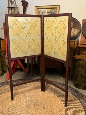 Антикварный викторианский экран конфиденциальности с шелковой вышивкой - Изображение 1 из 4