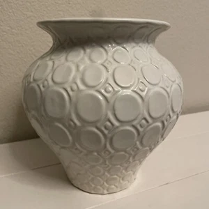 Large Textured White Decorative Pottery 10x10 - Picture 1 of 3