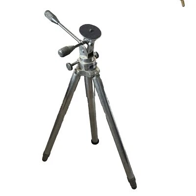 TRIPÉ TILTALL PRATA COLORIDO TODO METAL REDUZIDO POR C.M. MARCHIONI EUA - Imagem 1 de 3