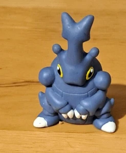 Pokemon Bandai Heracross Finger Puppet Toy - Picture 1 of 5