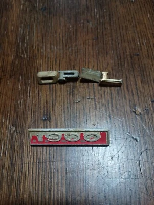Letras de porta-malas para um Opel 1900 1971-75. Difícil de encontrar  - Imagem 1 de 4